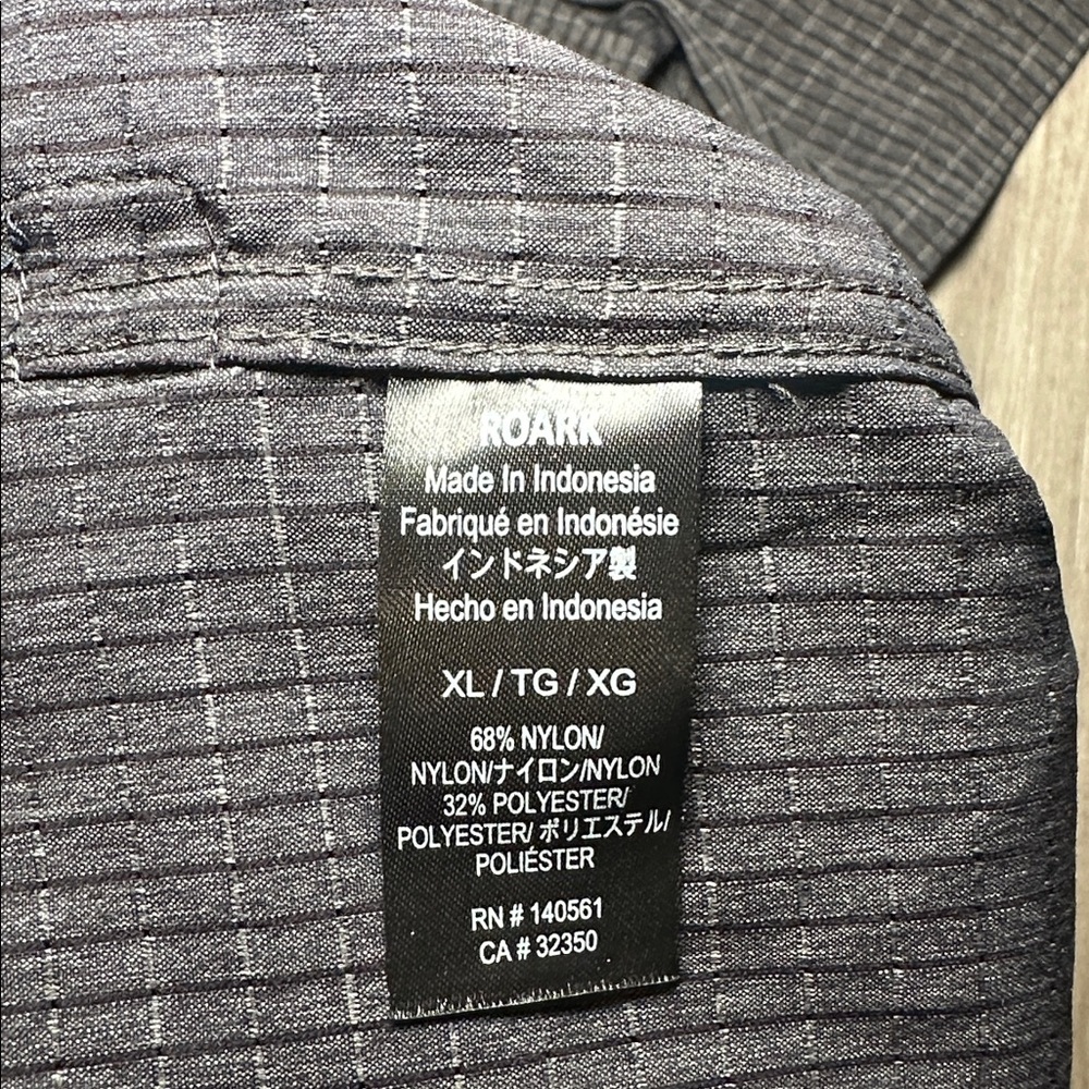 Roark Men's Black Pinstripe Button-Down Shirt - Picture 7 of 8
